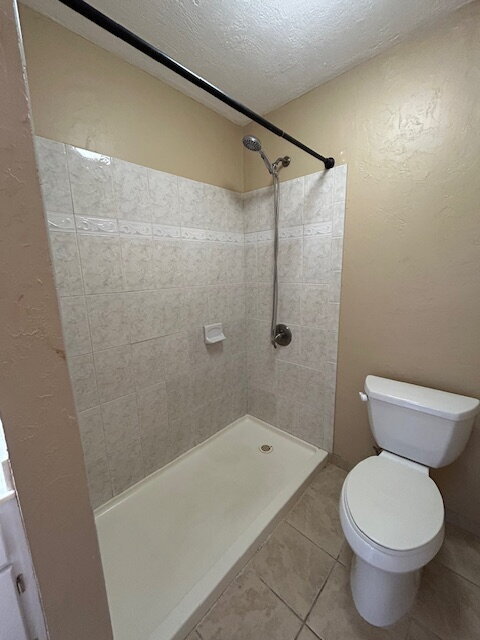 Building Photo - 2625 Weeping Willow Ln