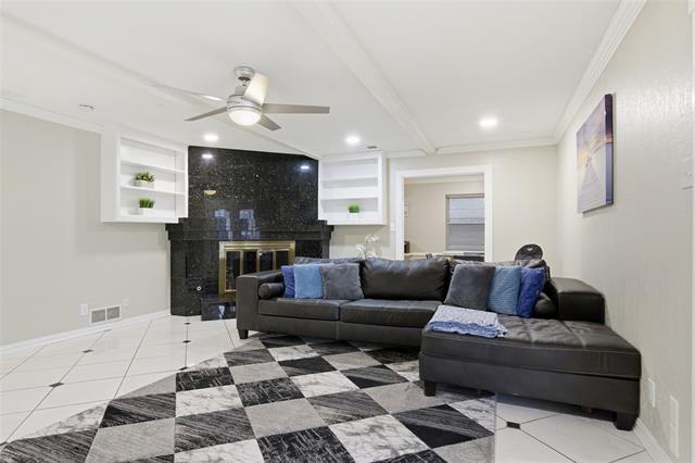 Building Photo - 3165 Darvany Dr