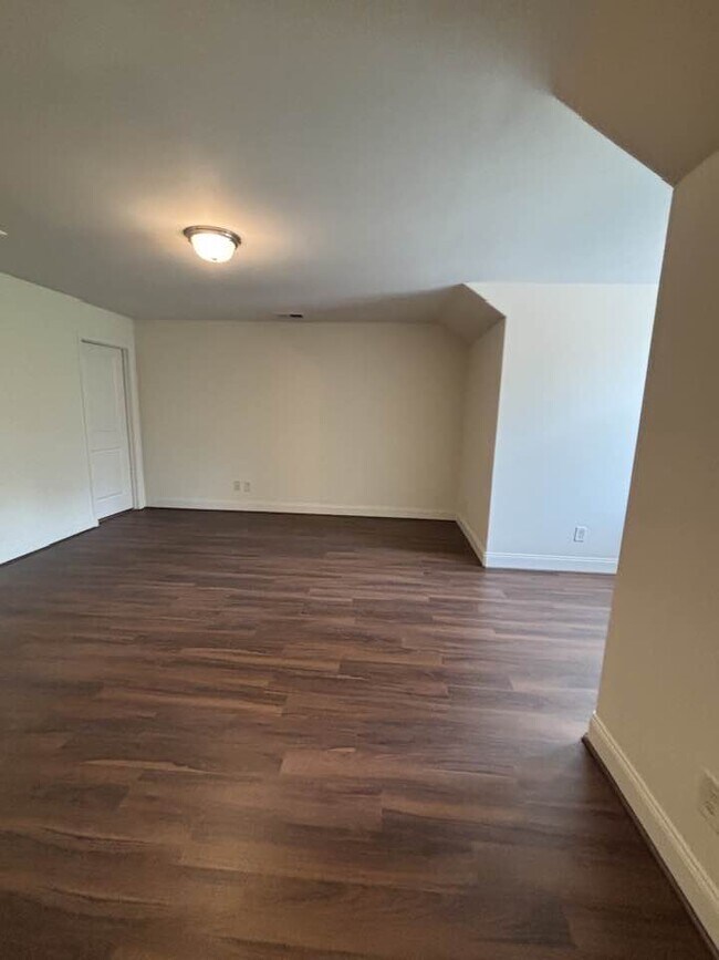 Building Photo - 950 Lennox BlvdBirmingham, AL35216