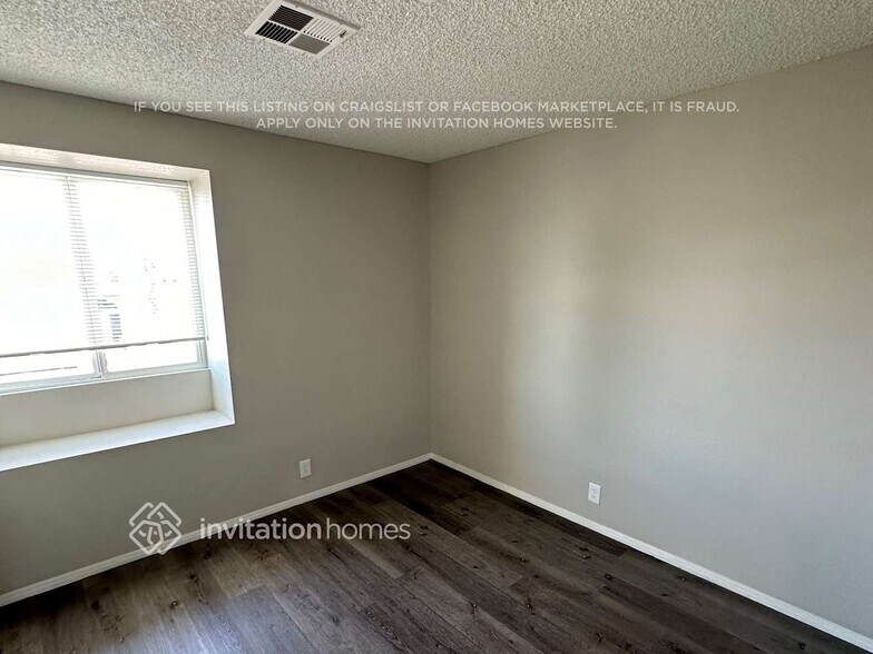 Building Photo - 3959 W Electra Ln