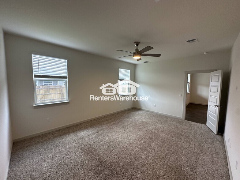 Building Photo - 103 Krause Spgs Dr