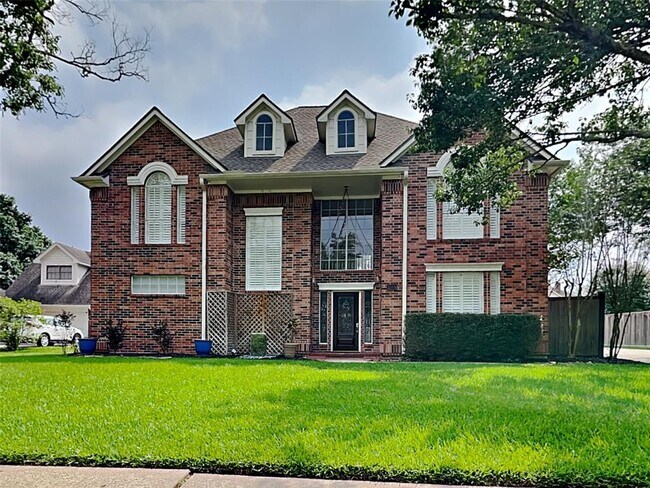 Primary Photo - 1306 Silverleaf Dr