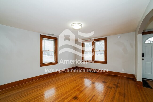 Building Photo - 306 Eldridge St