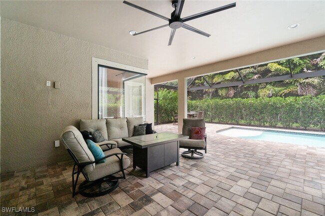 Building Photo - 1431 Mockingbird Dr