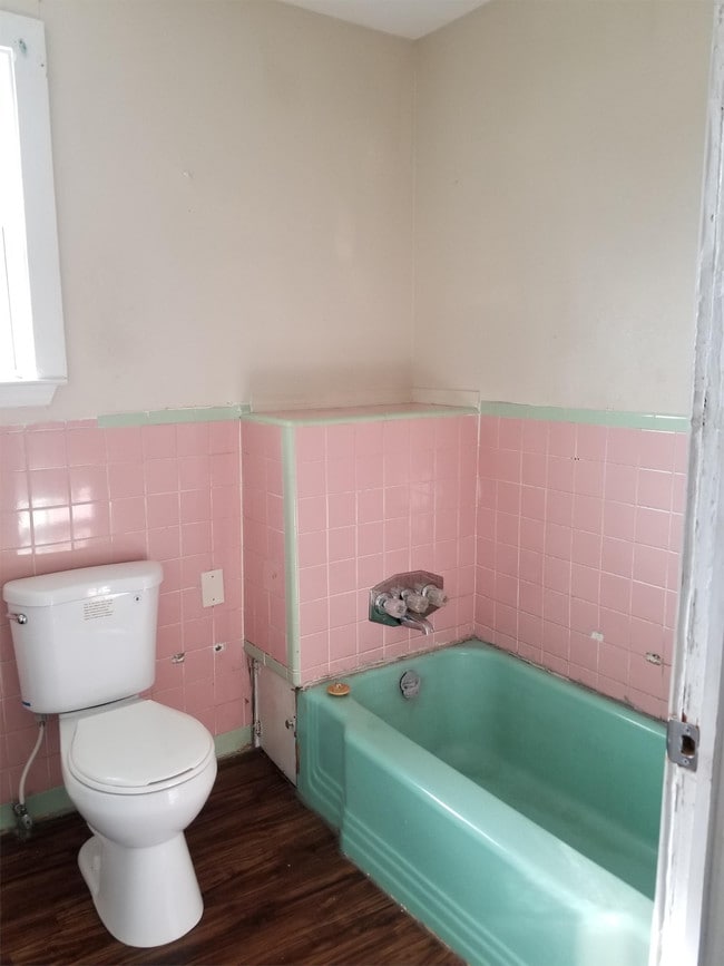 Building Photo - 1043 N 29th St