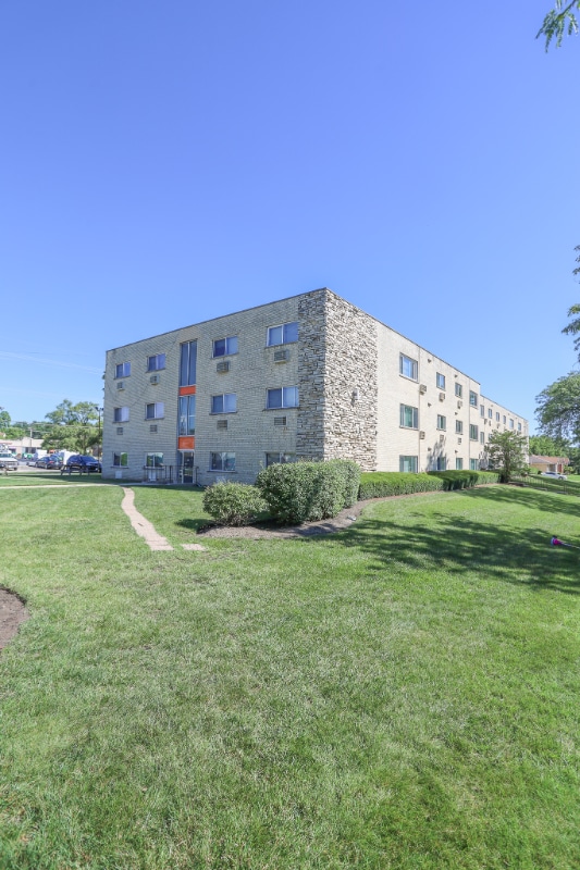 Building Photo - 600 McKinley Ave