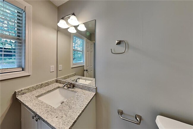 Building Photo - 3784 Cherokee Overlook Dr