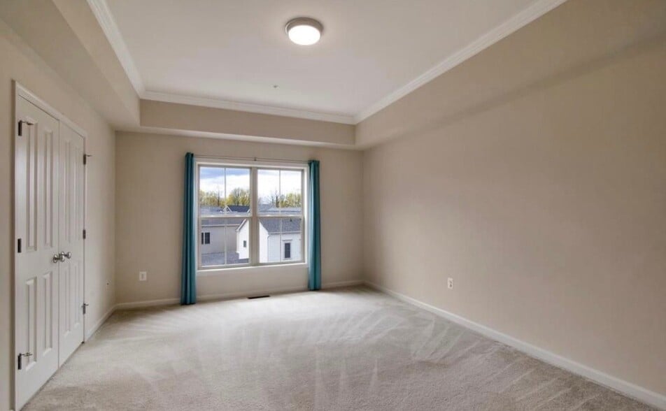Building Photo - 14011 Godwit St