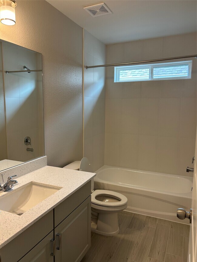 Building Photo - 1511 Revolution Way
