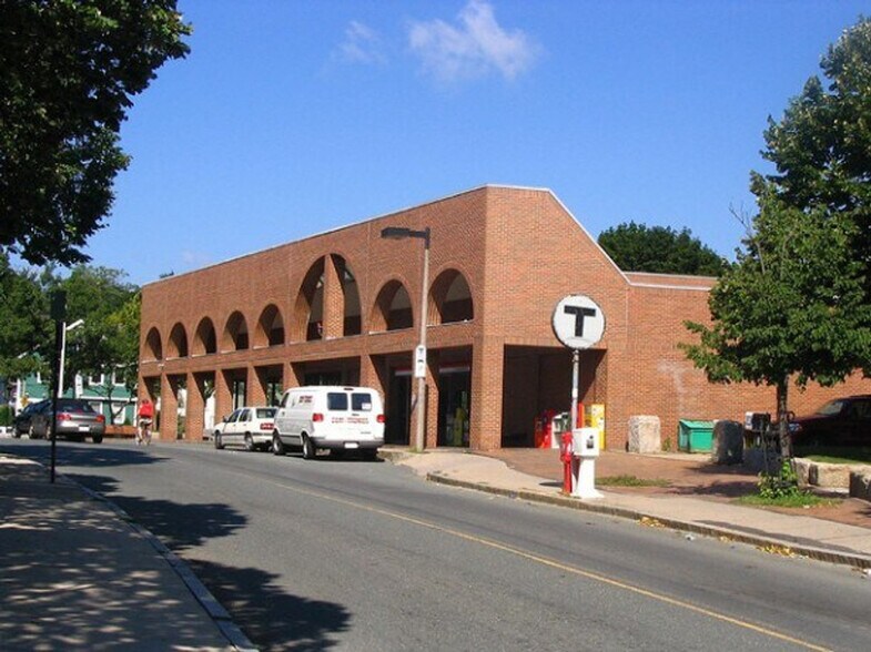 Building Photo - 5 Park Ln