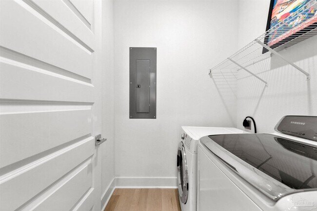 Building Photo - 17 N L St