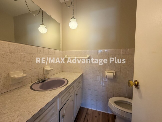 Building Photo - Charming 3-Bedroom Home in Keysville