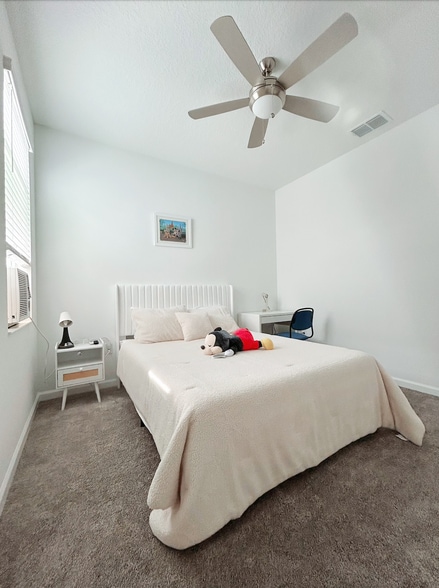 Building Photo - 5996 Blissful St
