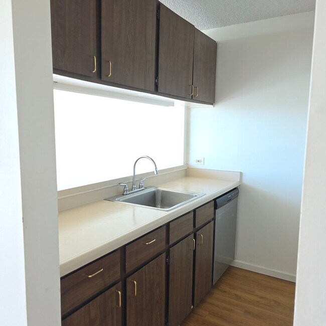 Building Photo - Kaimana Lanais Condo