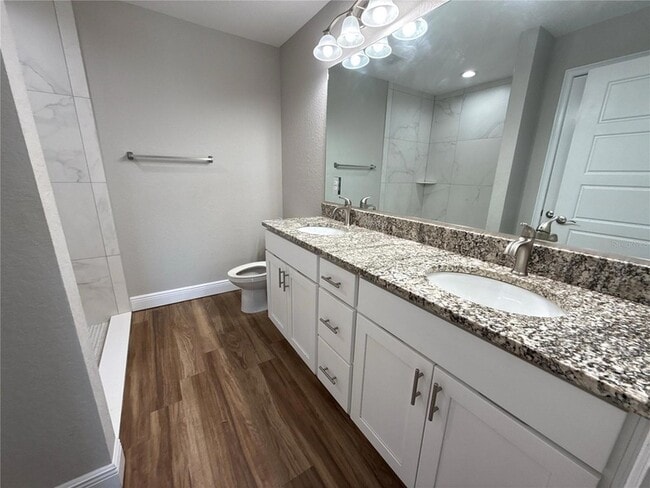 Building Photo - 309 Locust Rd