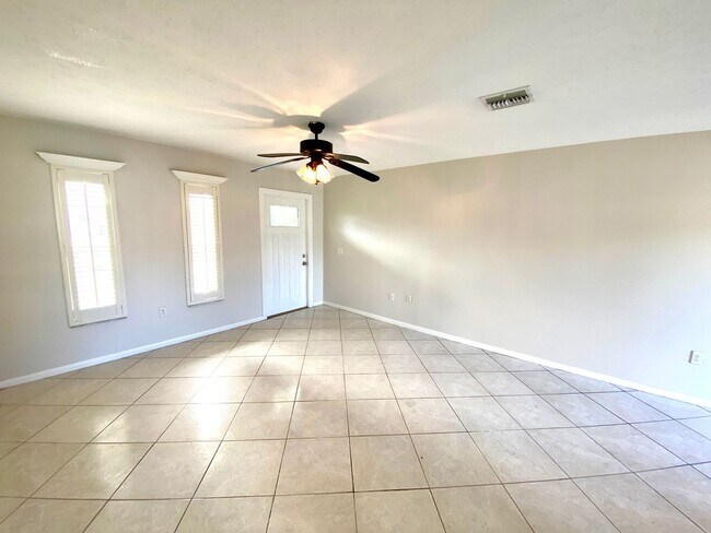 Building Photo - 4557 W Alhambra Cir
