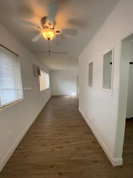 Building Photo - 8132 Harding Ave