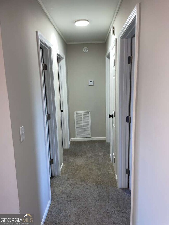 Building Photo - 103 Shannon Ln