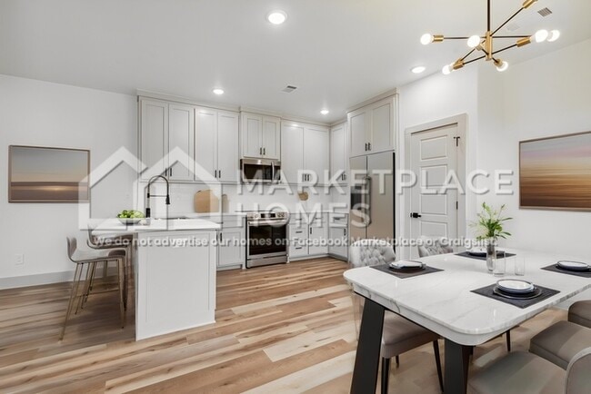 Building Photo - 1000 Clayton Rd