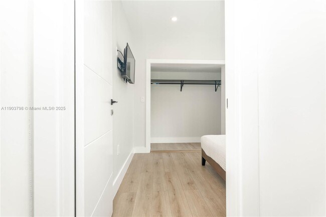 Building Photo - 2360 SW 12th St