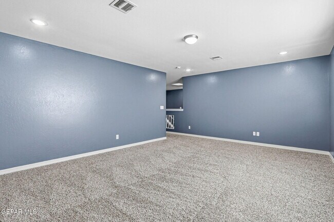 Building Photo - 2300 Sammy Cervantes St
