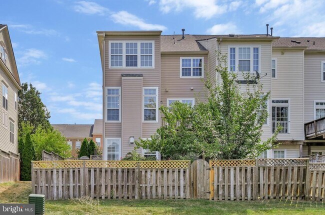 Building Photo - 24681 Nettle Mill Square