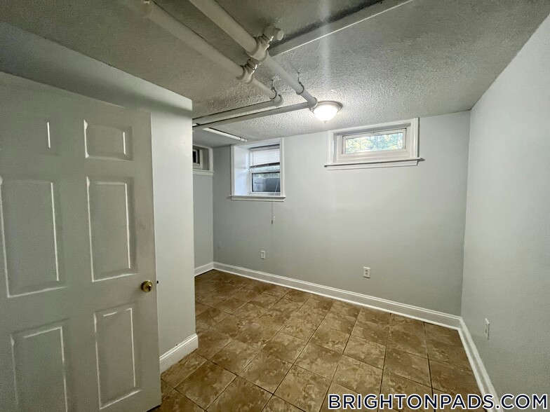 Building Photo - 1789 Commonwealth Ave