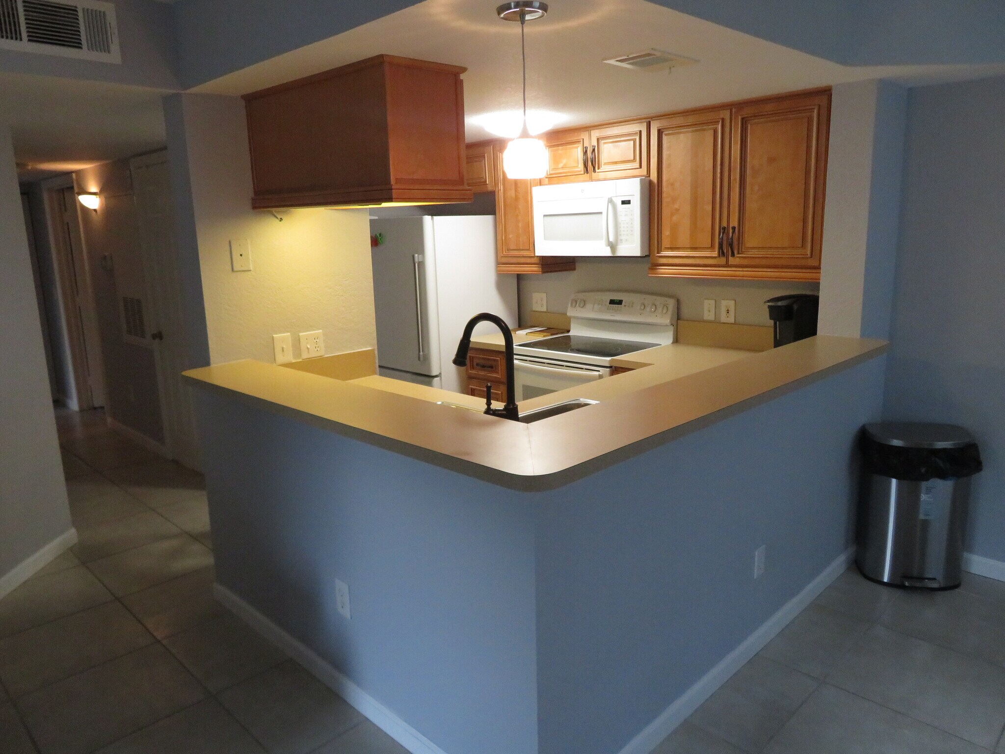 Kitchen. - 850 S Tamiami Trl