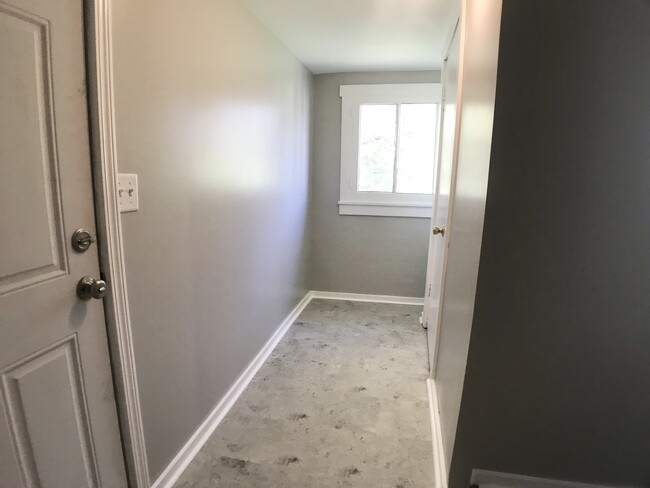 Back mud room / storage. - 864 Walker St