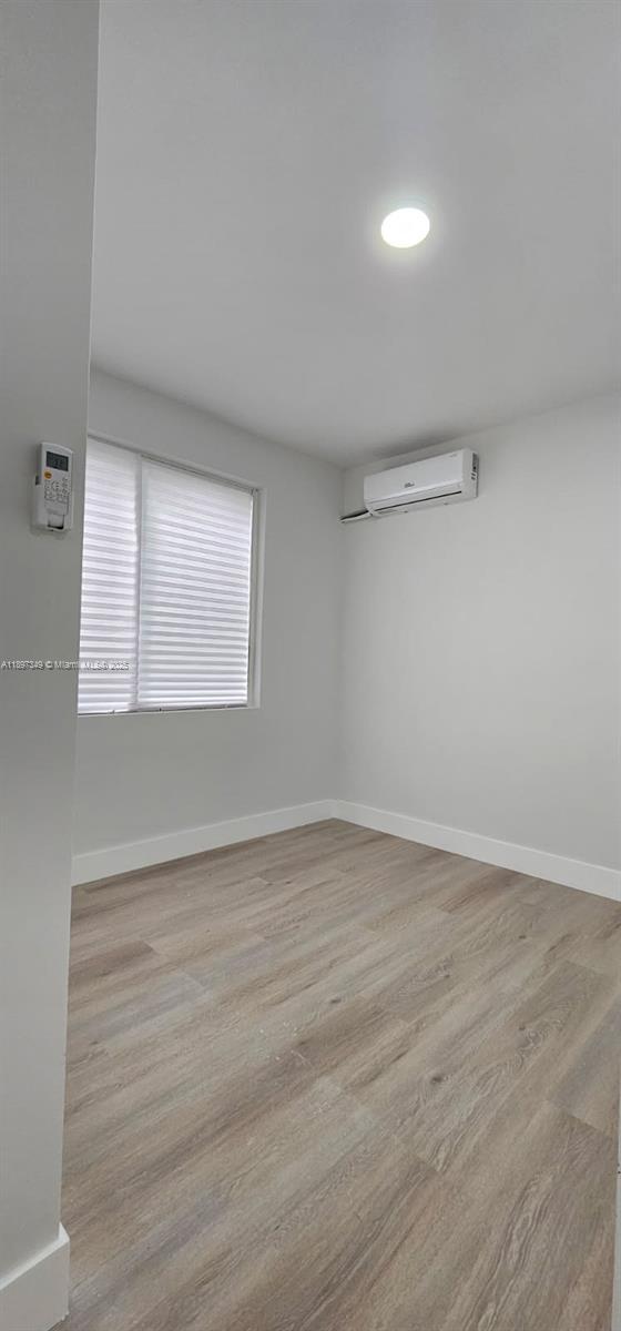 Building Photo - 2425 SW 6th St