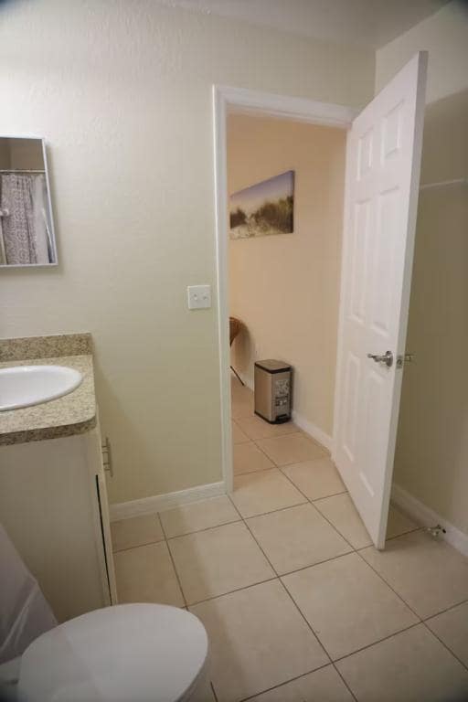 Building Photo - 826 N Lincoln Ave