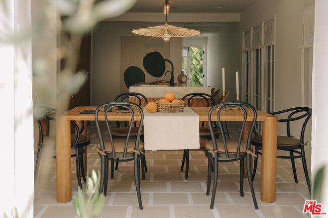 Building Photo - 349 Stowe Terrace