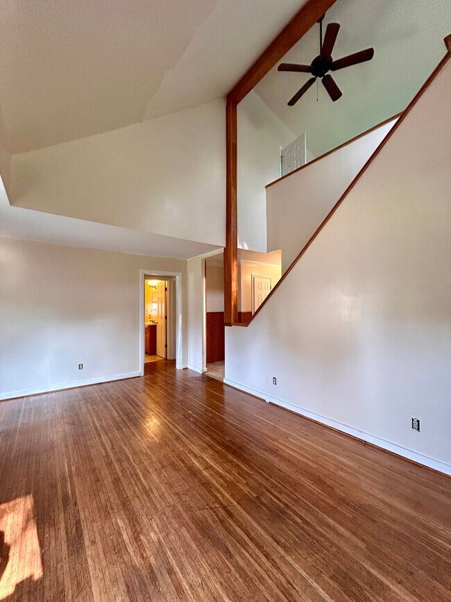 Building Photo - 79 River Meadow Dr