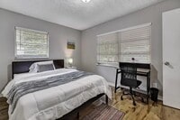 Building Photo - 7206 Ridgeway Rd N