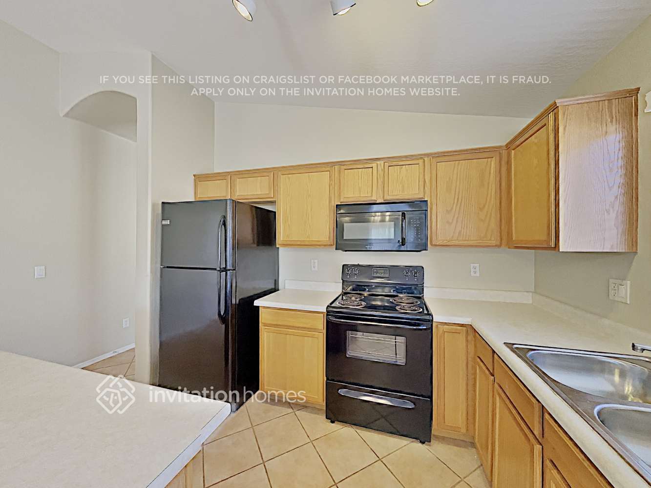 Building Photo - 16059 W Larkspur Dr