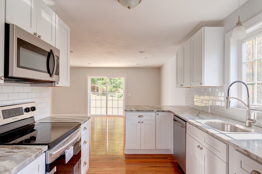 Building Photo - 74 Upland Street