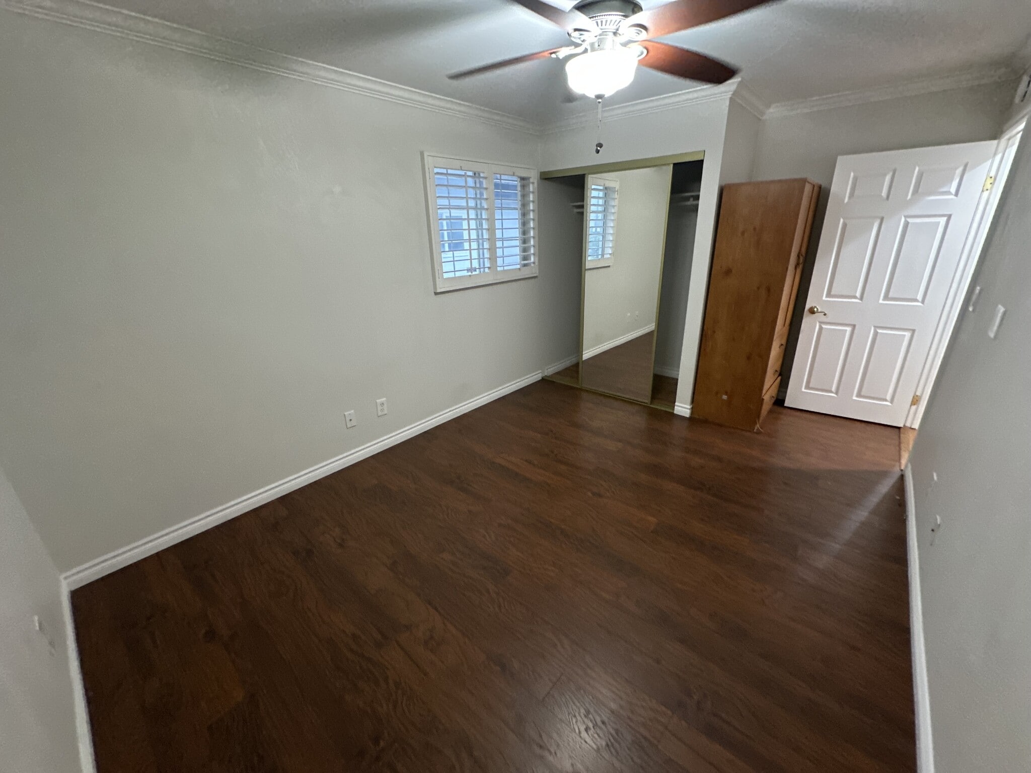 Building Photo - 5138 W 141st St