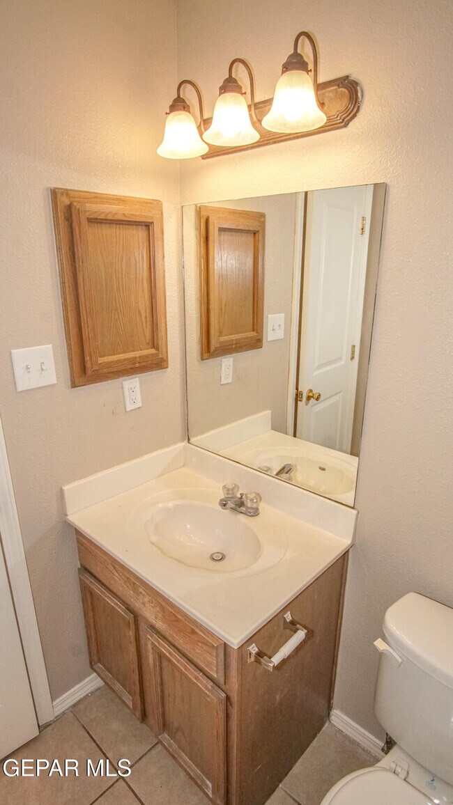 Building Photo - 12841 Tierra Ayala Dr