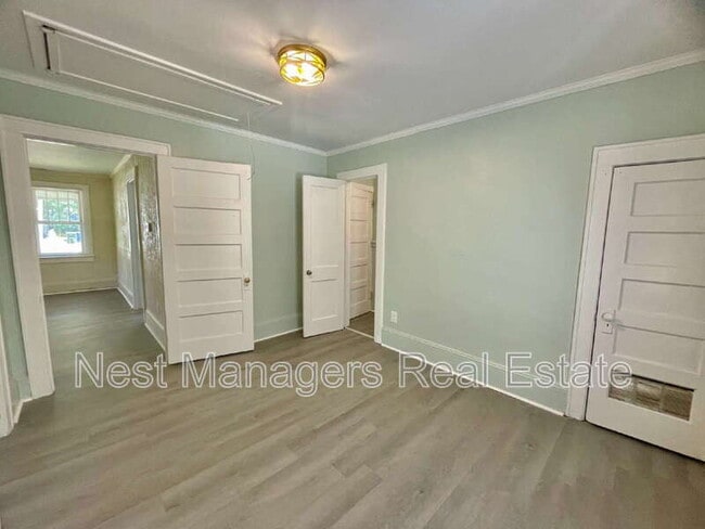 Building Photo - 218 Sedberry St