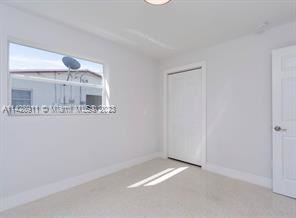 Building Photo - 3 br, 2 bath House - 4610 SW 34th Dr