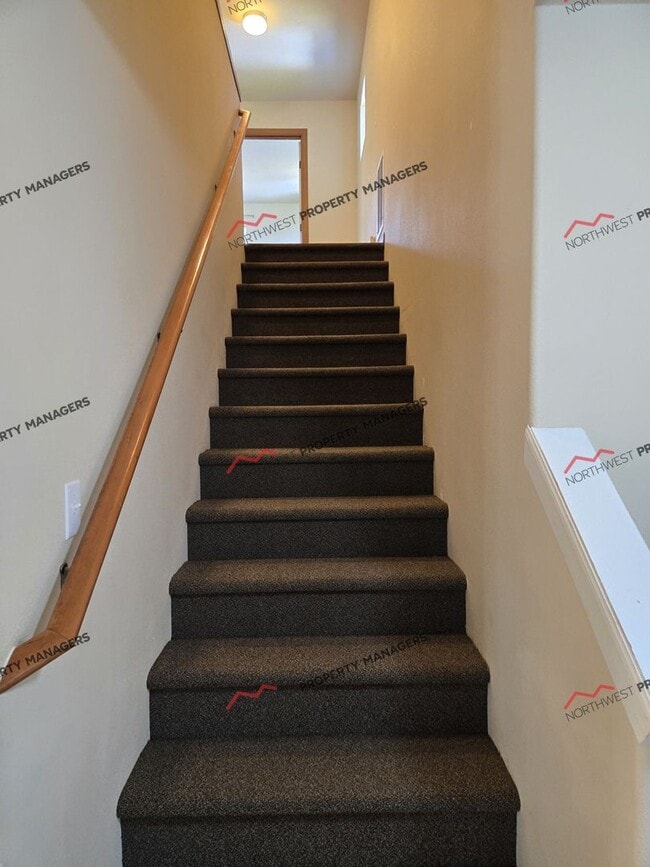 Building Photo - STATUS-AVAILABLE- |R16| $2450