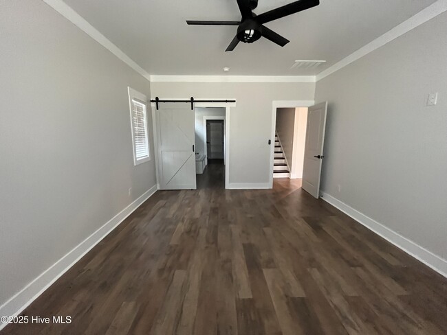 Building Photo - 604 Creekway Cir SE