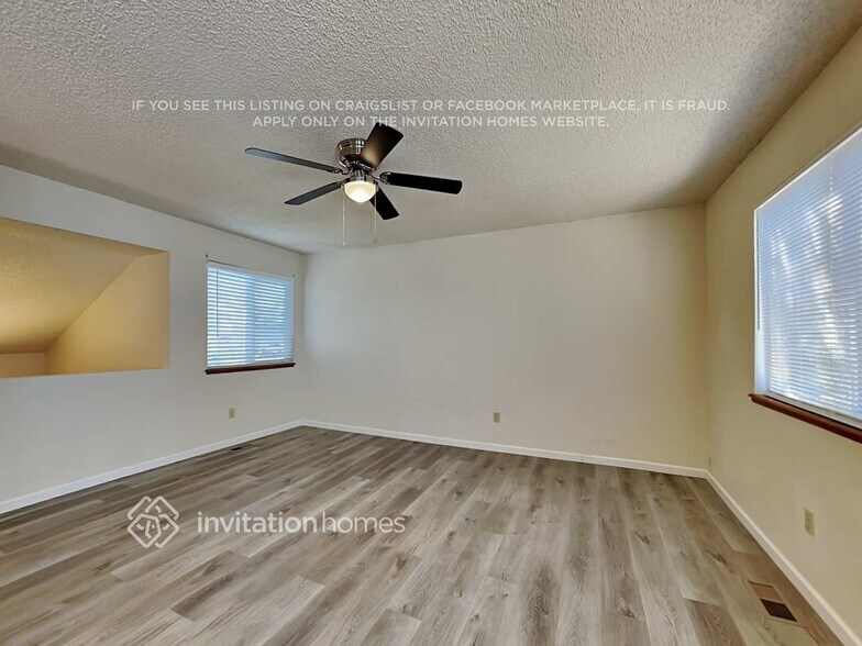 Building Photo - 3255 Richmond Dr