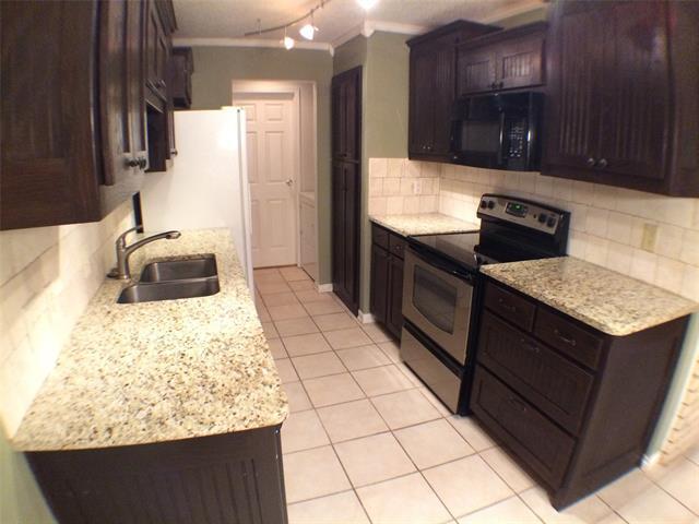 Building Photo - 3918 White Oak Ct