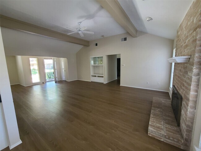 Building Photo - 3706 Hill Springs Dr