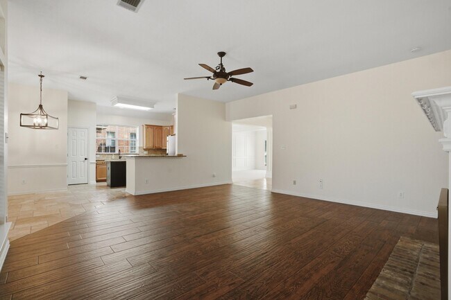 Building Photo - 6613 Barclay Ln