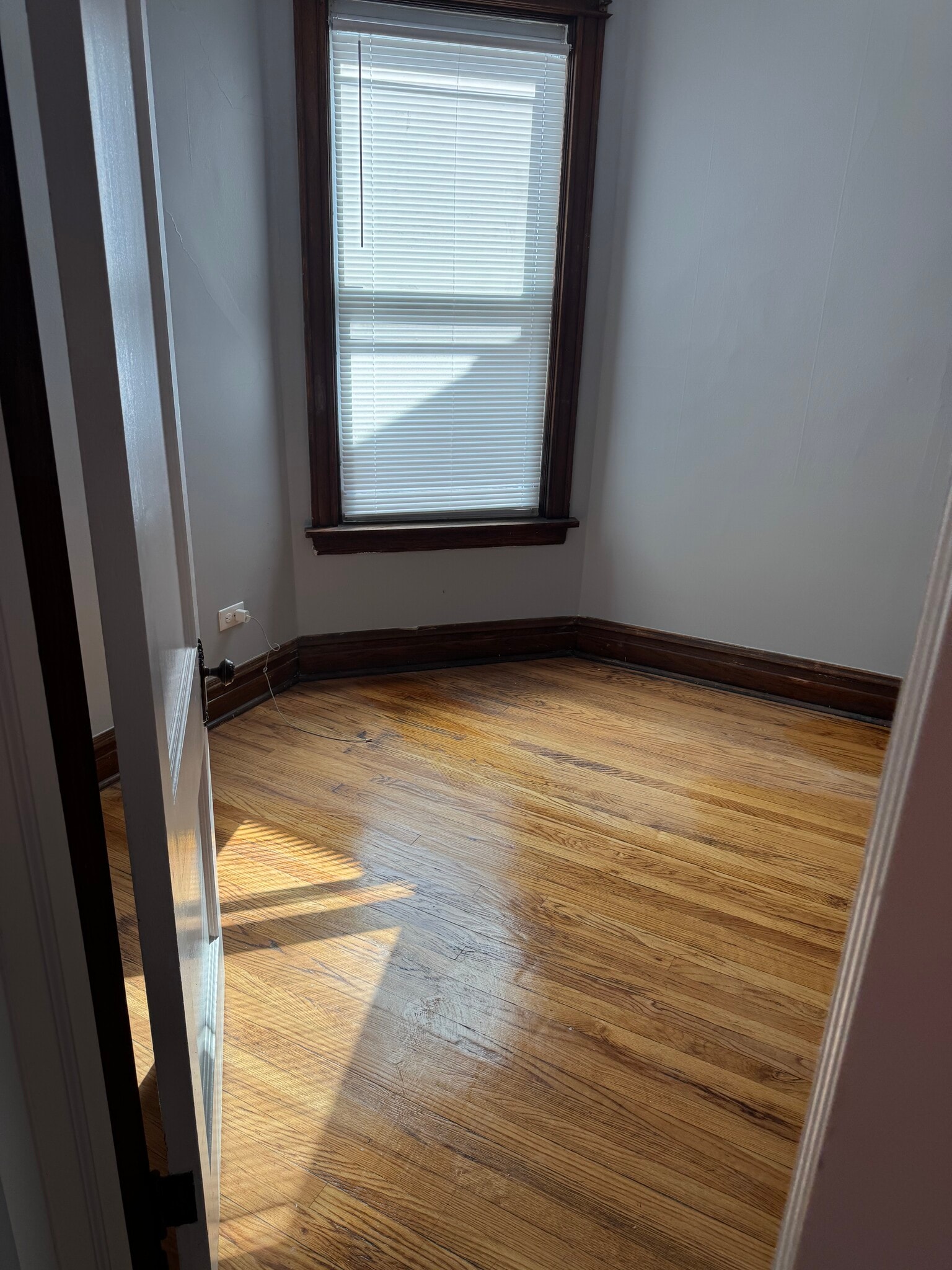 Building Photo - 6810 S Calumet Ave