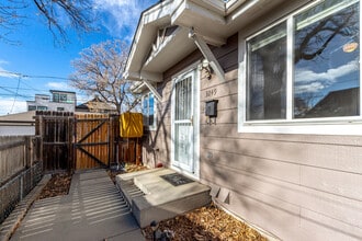 Building Photo - 3249 Madison St