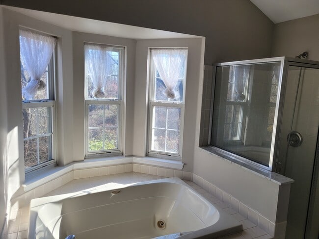 Building Photo - 512 Pimlico Way