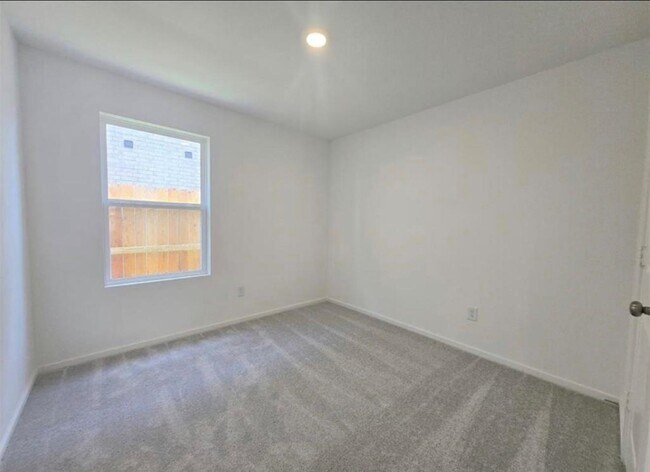 Building Photo - 28818 Texas Sparrow Ln